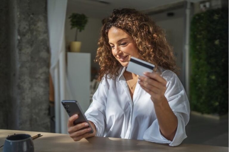 Cómo comparar tarjetas de crédito y elegir la adecuada para tu perfil